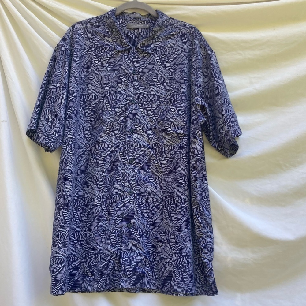Daniel Cremieux blue patterned button down business casual shirt, size XL
